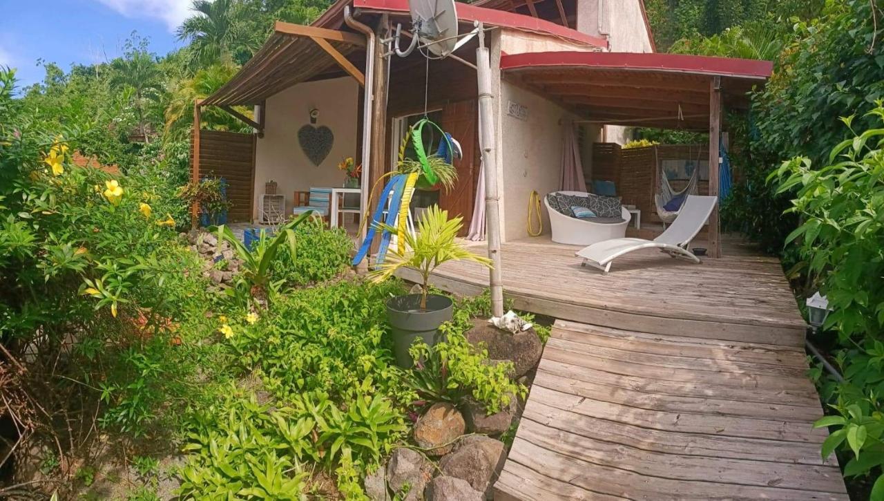 Ali-Nais Location Bed & Breakfast Deshaies Eksteriør bilde